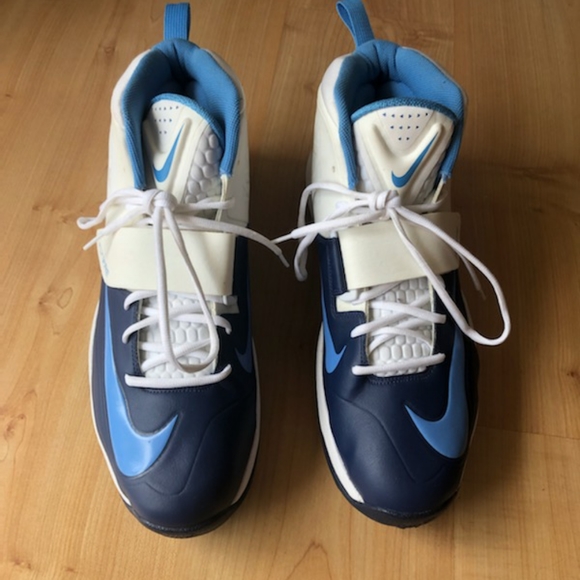 Nike Flywire Blue and White Adult Football cleats - Picture 4 of 9